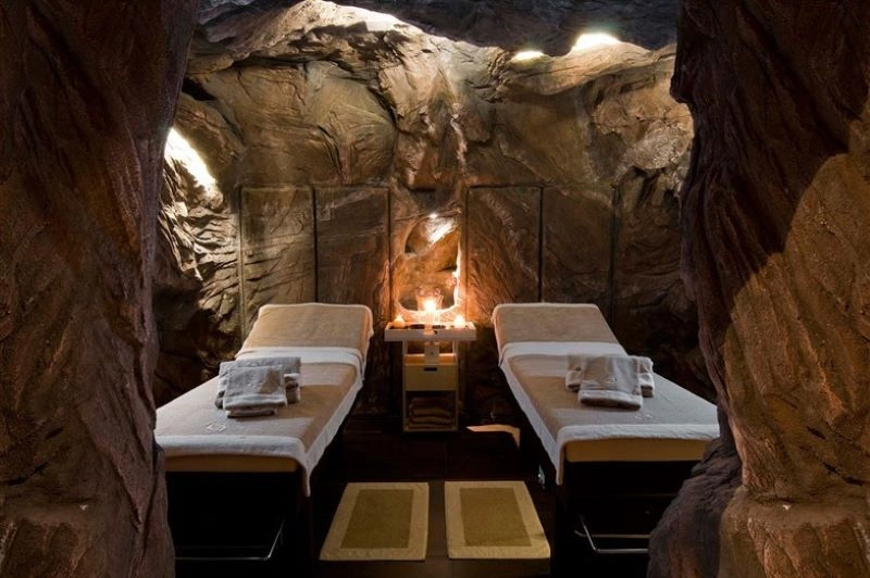 spa_caves.jpg