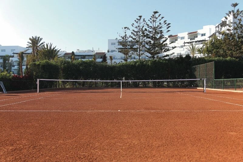 TBE_16_055_-_Tennis_court_(800x533).jpg