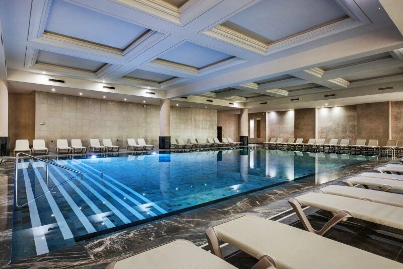 XTA_25_040-Indoor_pool.jpg