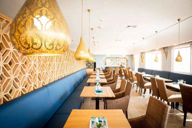 ad58_13076_Beachrestaurant_(800x533).jpg