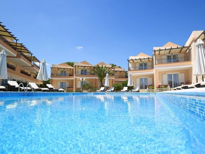 Avantis Suites 4*
