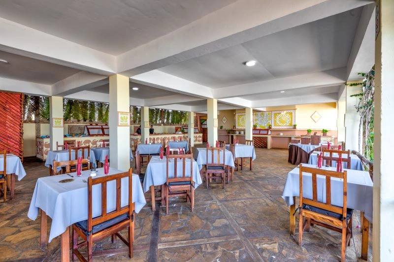 06_restaurant_5M2A2476_HDR.jpg