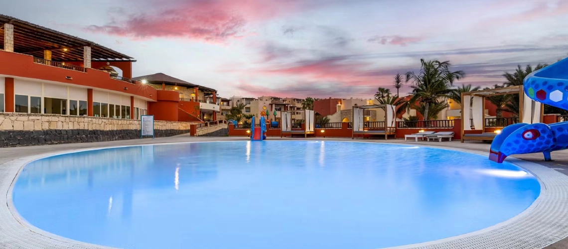 15-occidental-boa-vista-piscine.png