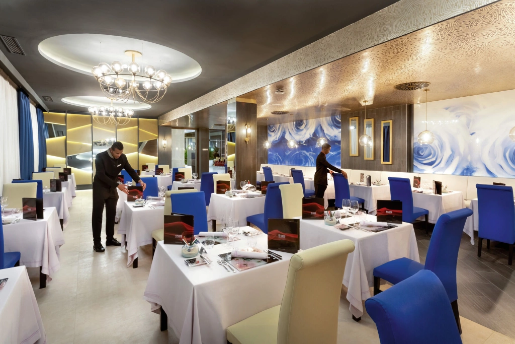 XBO_18_039_-_Fusion_restaurant.jpg