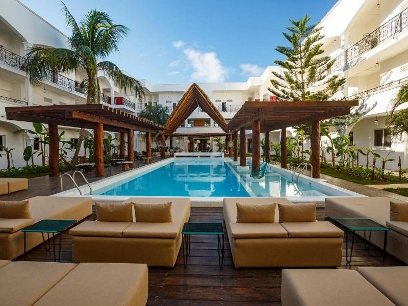 HM Playa del Carmen 4*