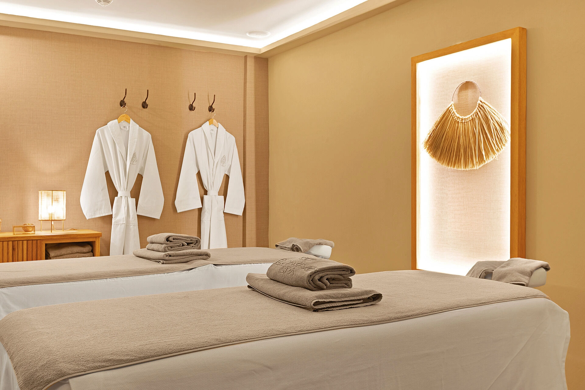BAB_22_181_-_Spa.jpg