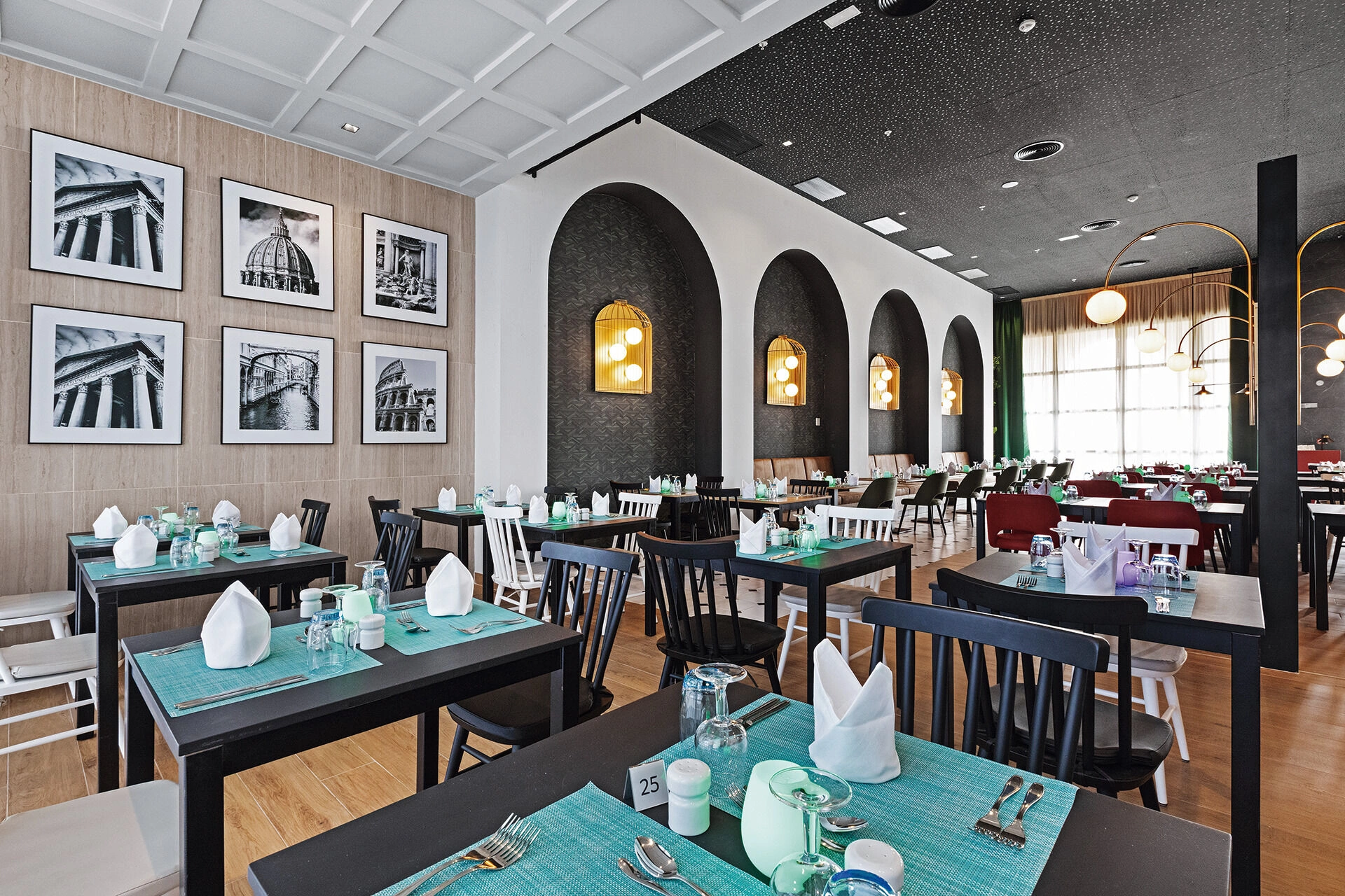 BAB_22_166_-_Italian_restaurant.jpg