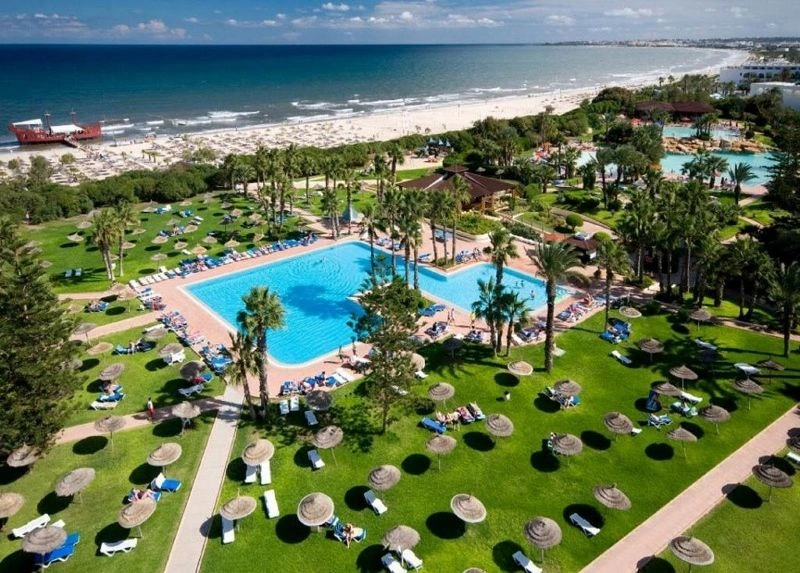 Sahara Beach Aquapark Resort 3*
