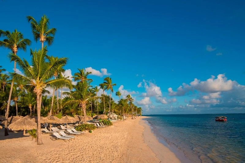 CataloniaRoyalBavaro-Beach.jpg