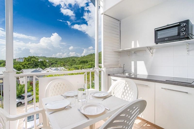 amyris_kitchenette.jpg