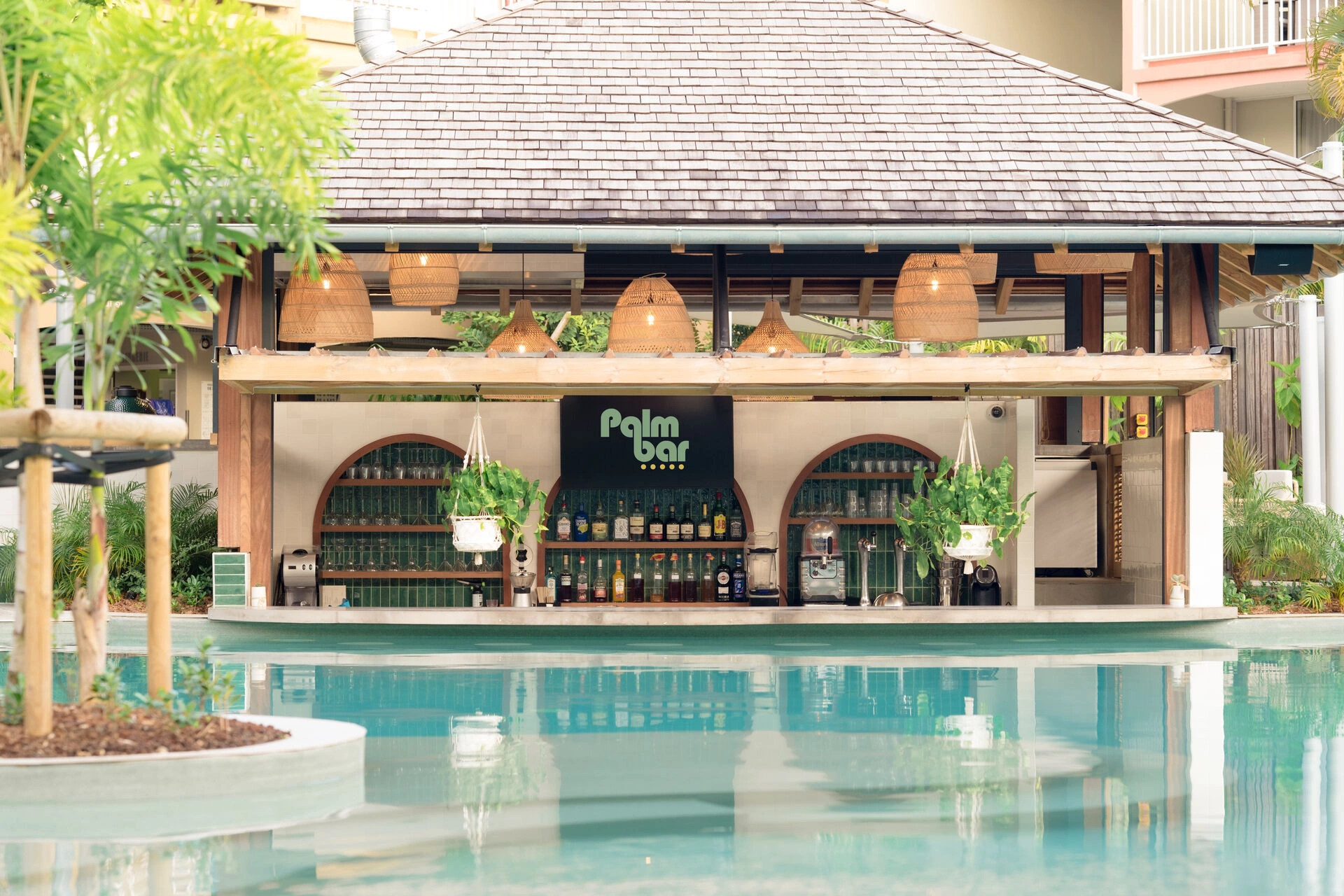 Palm_Bar_2.jpg