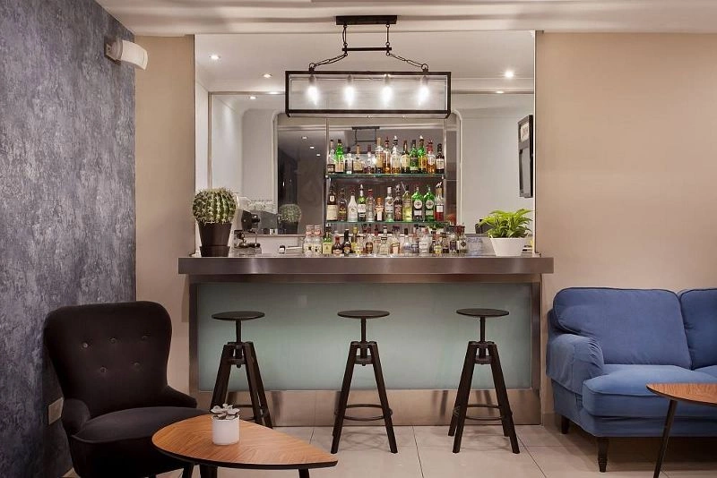 terrace-bar1_.jpg