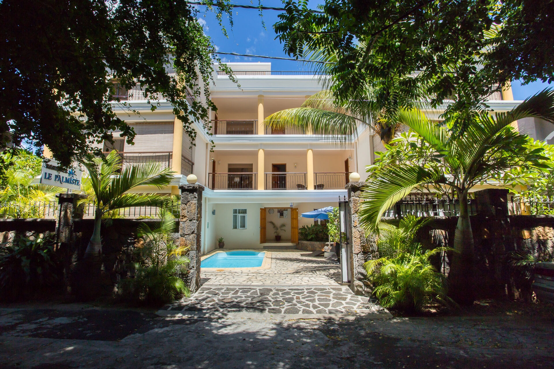 Residence_Entrance.jpg