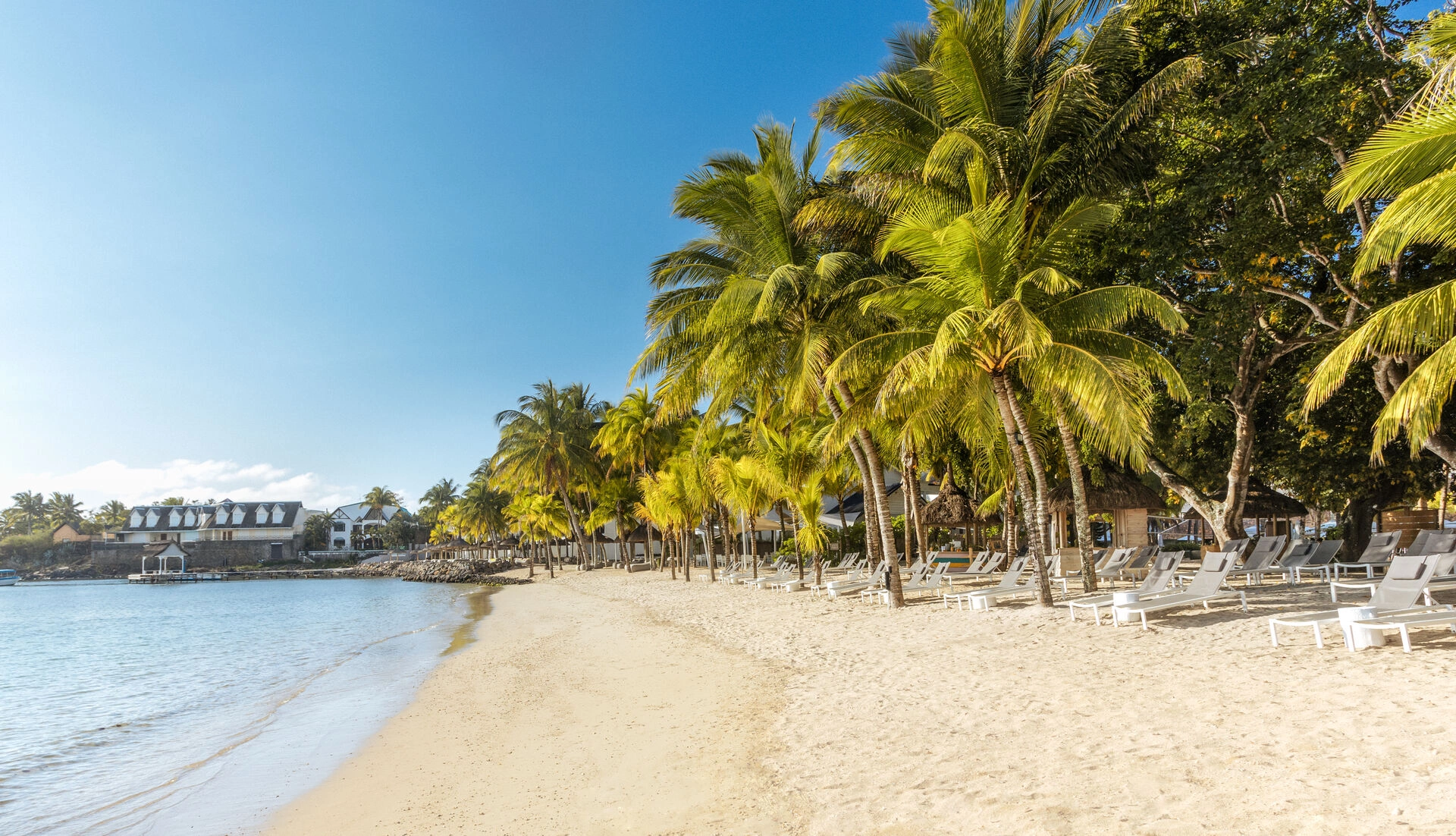 TRA_Beach_Plage_01.jpg