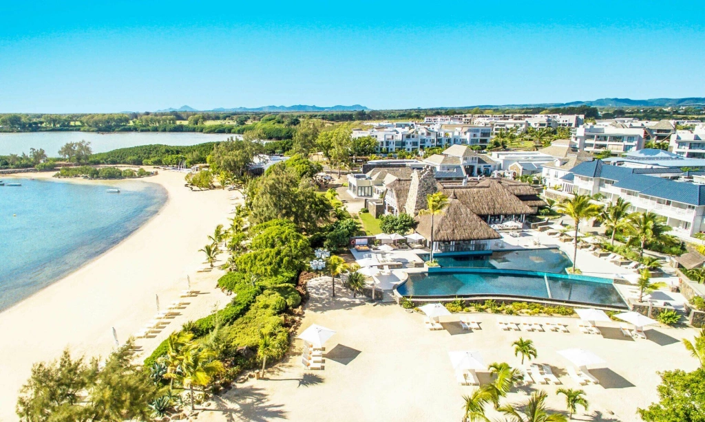 Radisson Blu Azuri Resort & Spa Mauritius 4*
