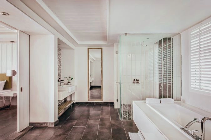 05_Long_Beach_Rooms_Executive_Suite.jpg