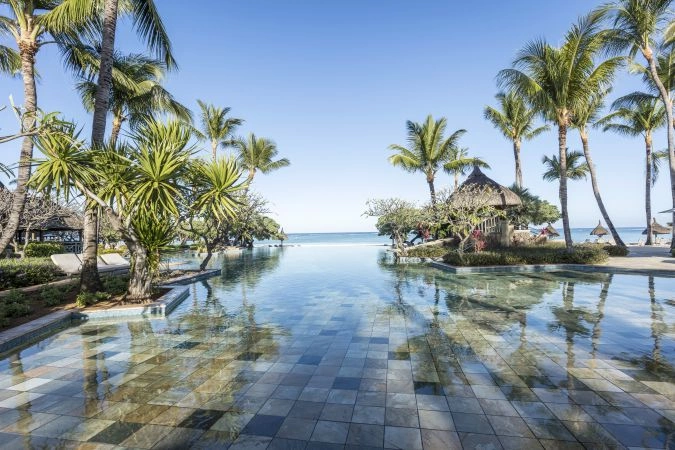 09_La_Pirogue_Pool.jpg