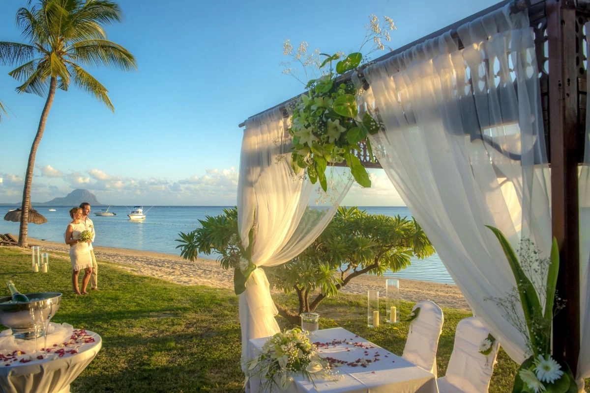 10_Wedding_Pavilion.jpg
