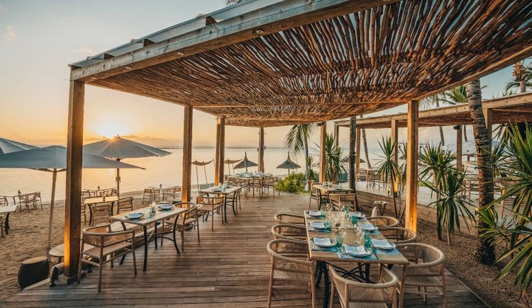 17_Restaurant_BBB_terrace.jpg