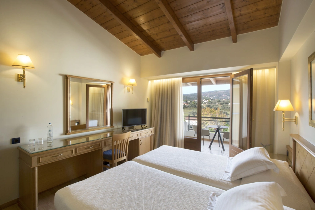 DELUXE_ROOM_MOUNTAIN_VIEW_24_M2.JPG