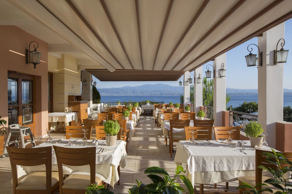 051Restaurant.jpg