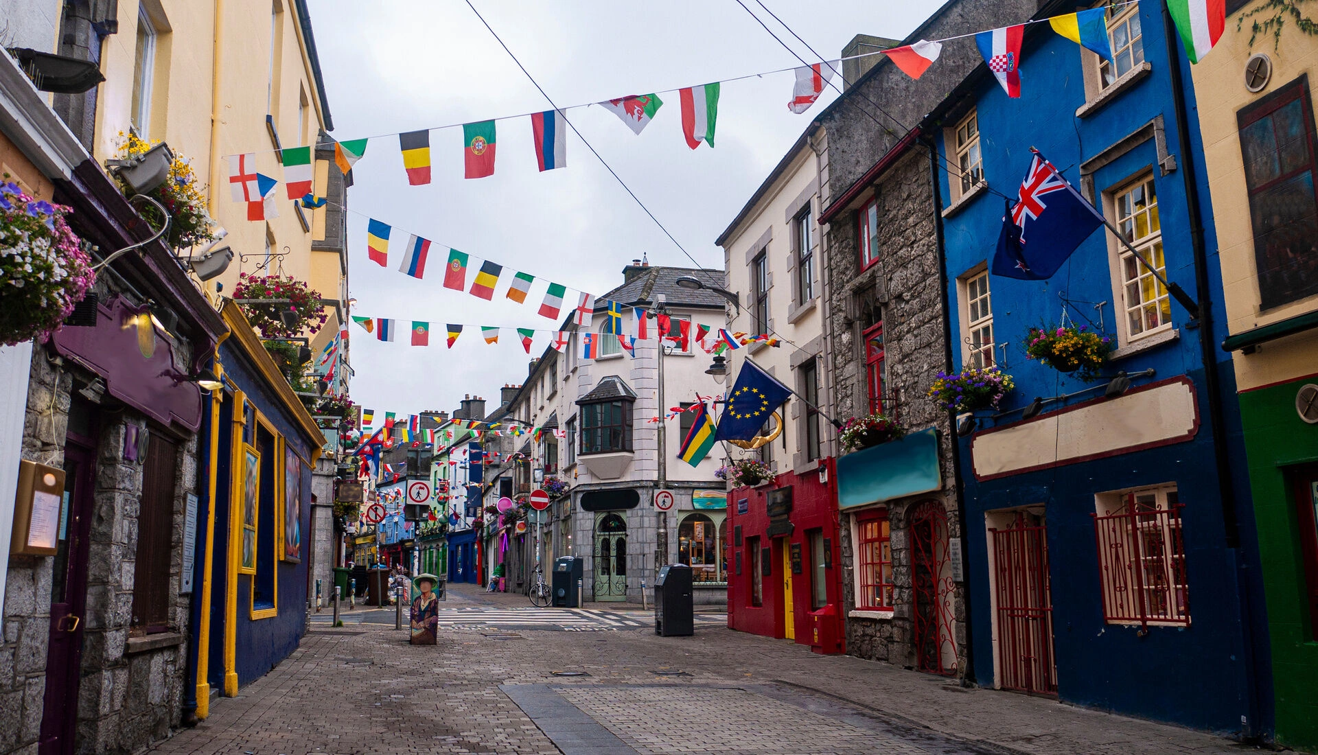 Shop_Street_Galway_AdobeStock_297850757.jpeg