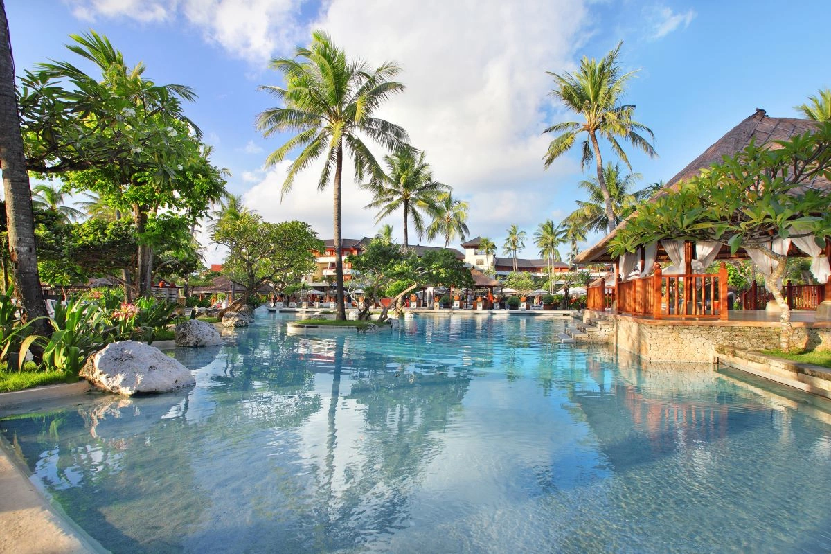 Lagoon_Pool.jpg