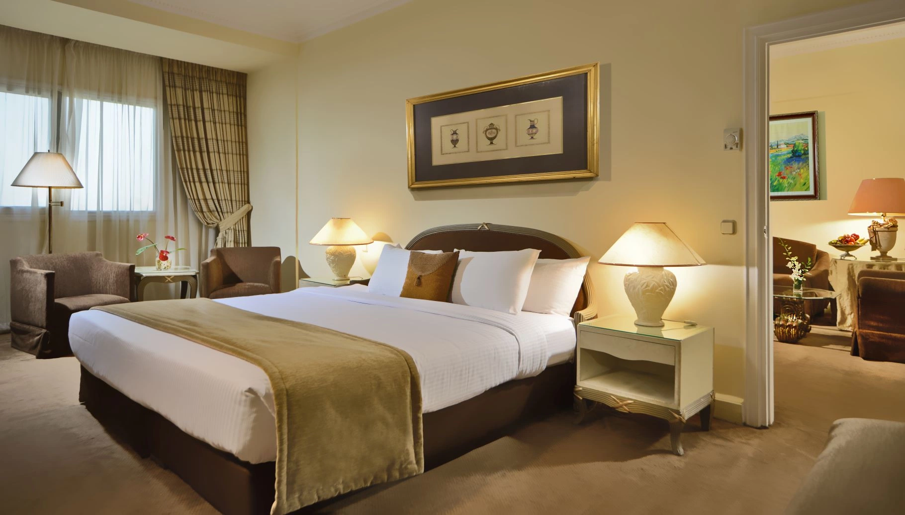 00_deluxe_suite(1).jpg