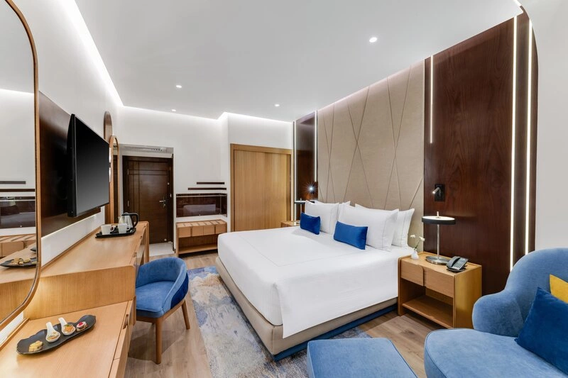 executive_tower_room.jpg