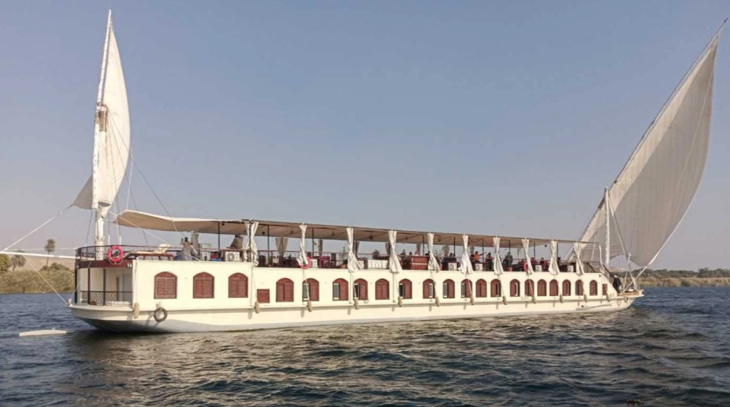 Les Merveilles de l'Egypte en Dahabiya Queen Tyi III 16J/14N avec le Le Fayrouz Plaza Resort 5*