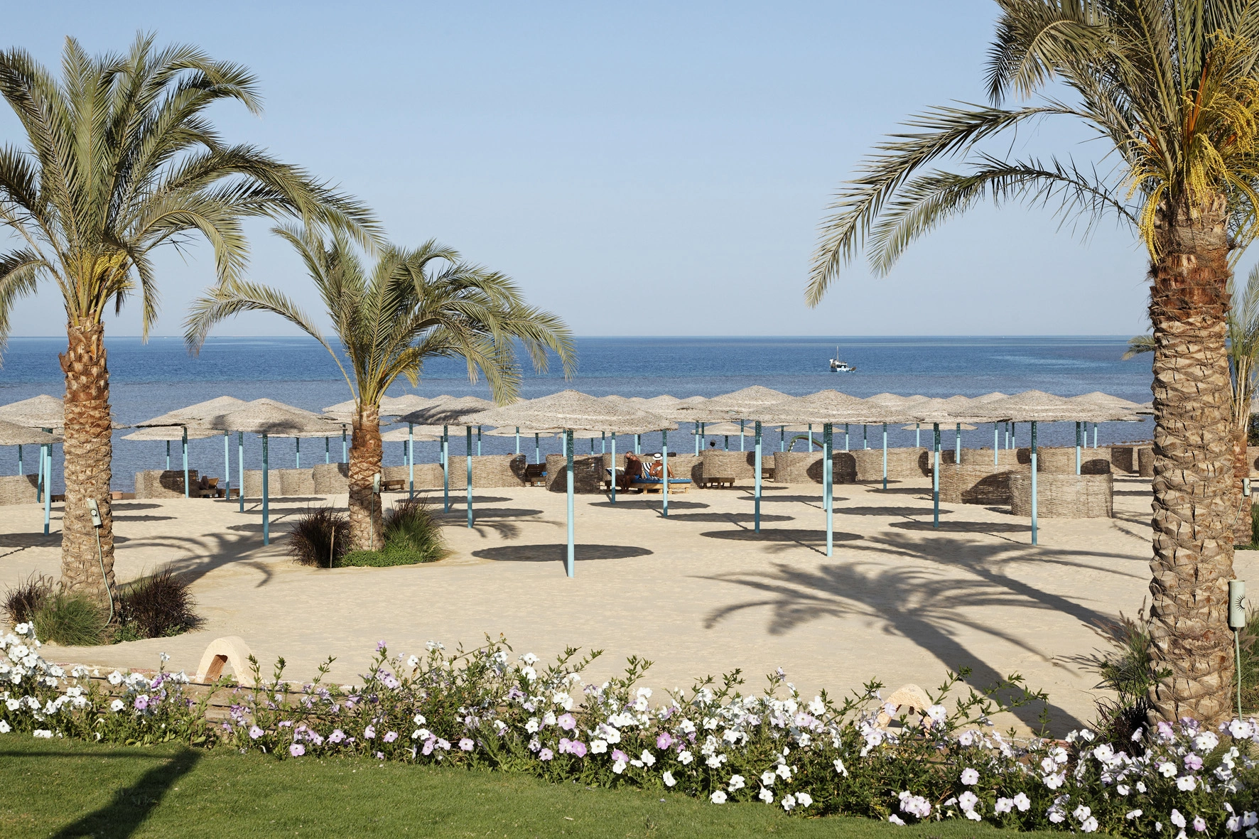 thethreecorners_redsea_hurghada_sunny_beach_resort_beach_1.jpg