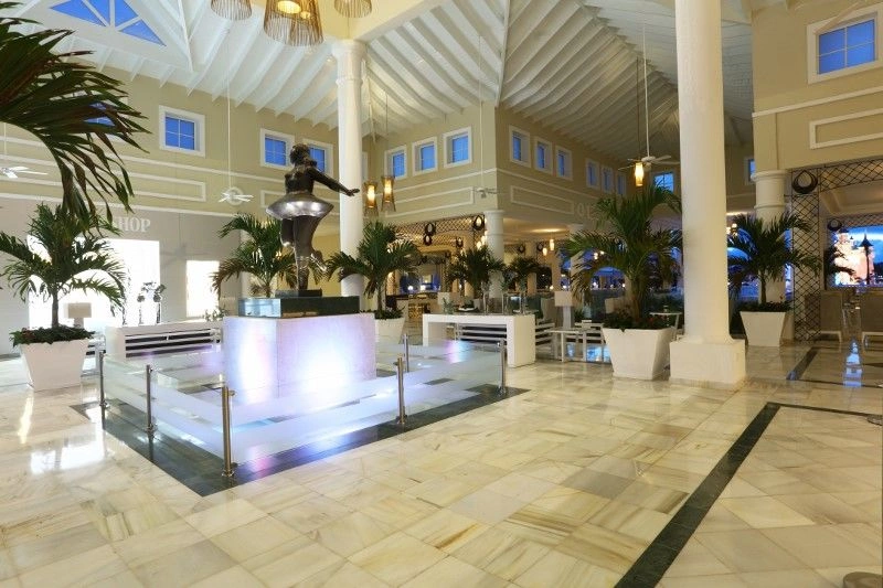 lobby.jpg