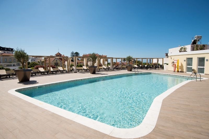 PISCINE.jpg