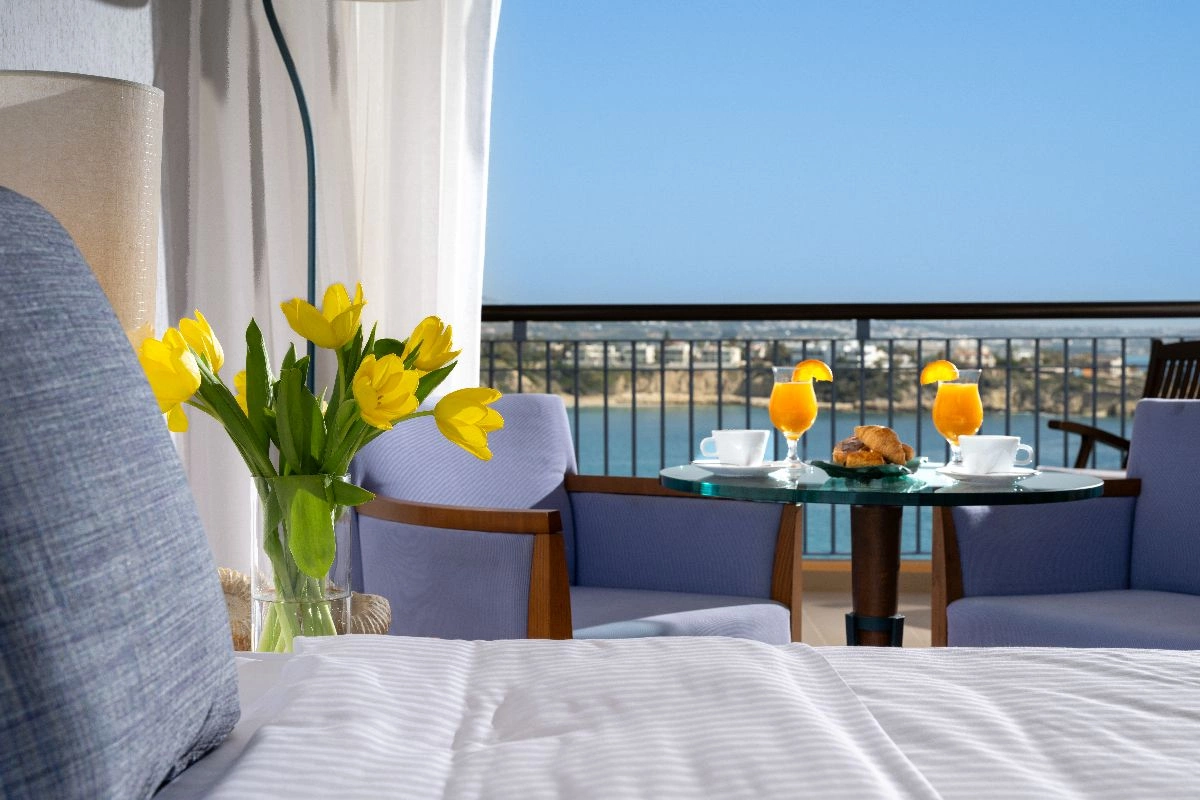 05_Standard_room_sea_view.jpg