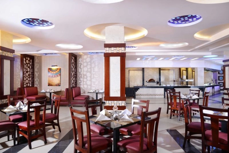 Si_Omar_Restaurant_(800x534).jpg