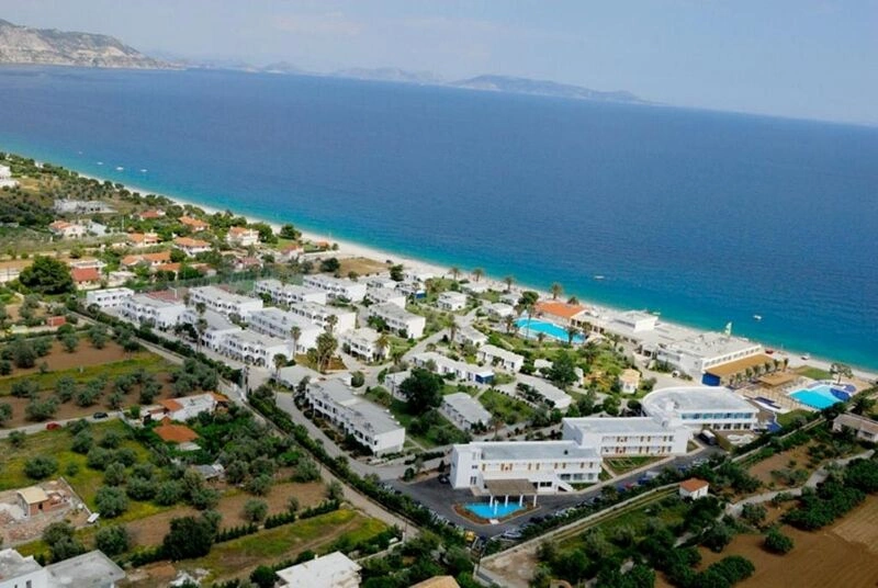 Kinetta Beach Resort & Spa 4*