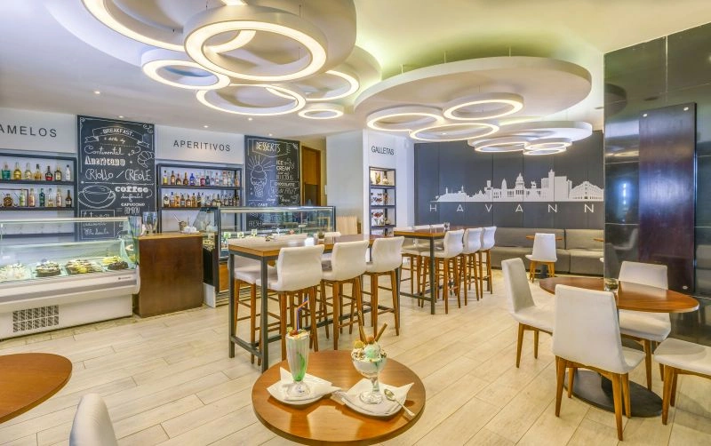218MeliaHabana-EL_Bosque_de_La_Habana_Cafeteria_Ice_Cream_Shop.jpg