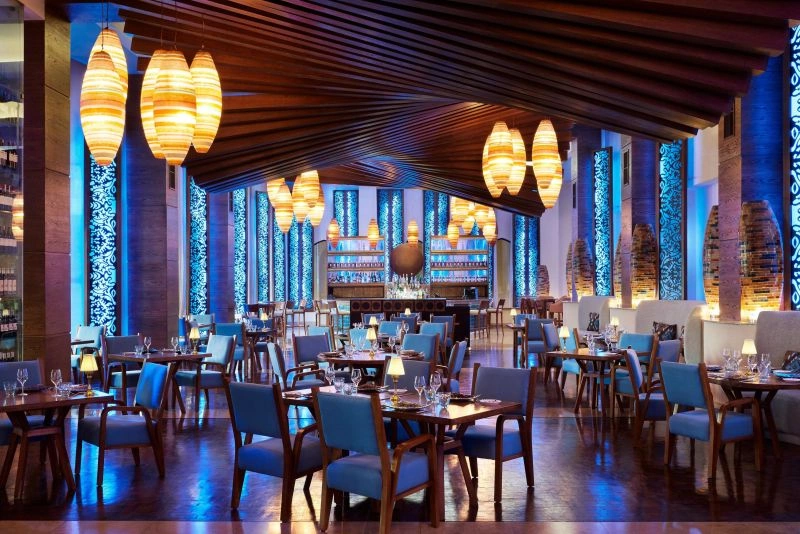 12_restaurant.jpg
