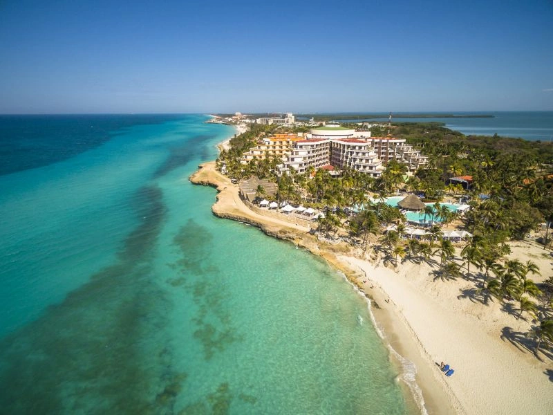 MeliaVaradero_(2).jpg