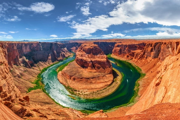 vue_686202_pgbighd.jpg