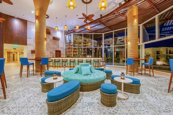 vue_733315_pgbighd.jpg