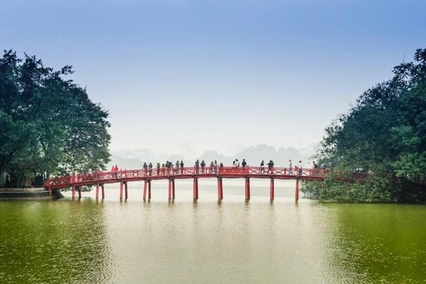 vue_692657_pgbighd.jpg