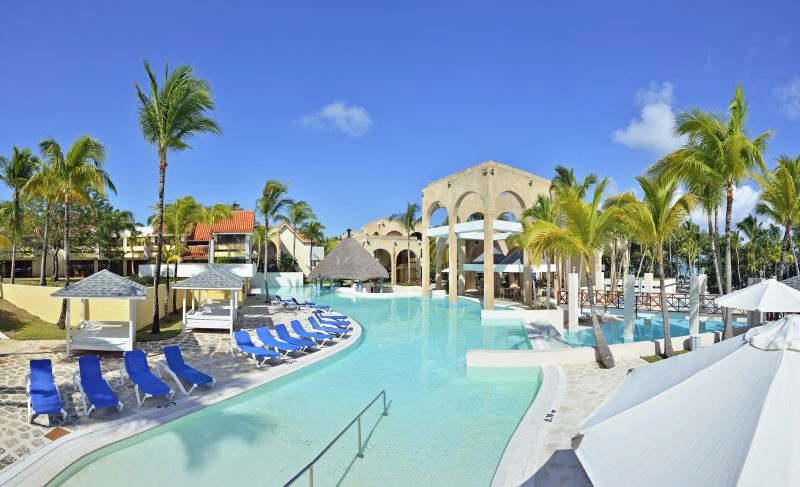310MeliaLasAmericas-Bunfalow_Pool.jpg