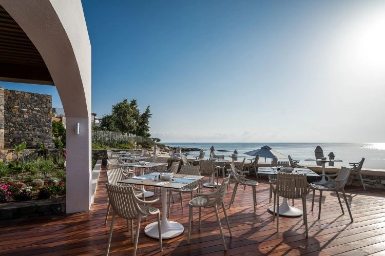 Creta_Maris_Arismari_Restaurant.jpg
