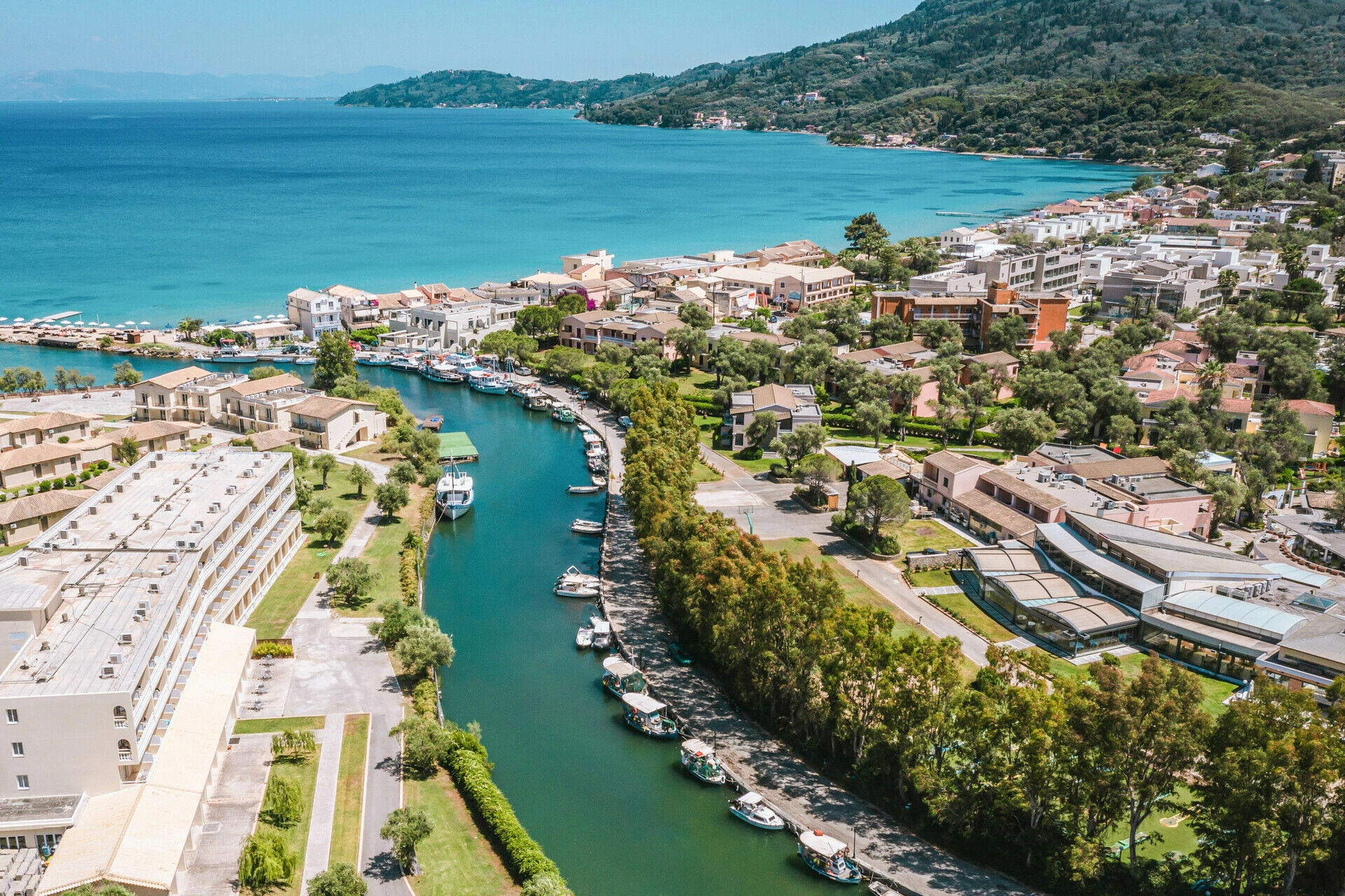 mitsis_corfu_messonghi_riverside_rooms.jpg