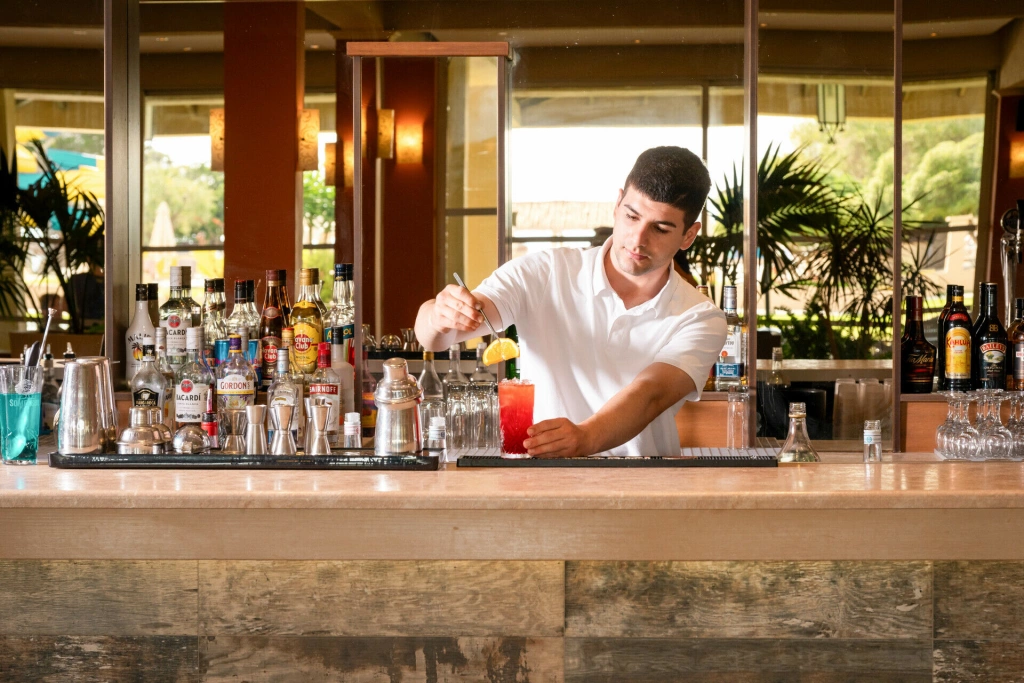 mitsis_corfu_messonghi_main_bar_6816.jpg