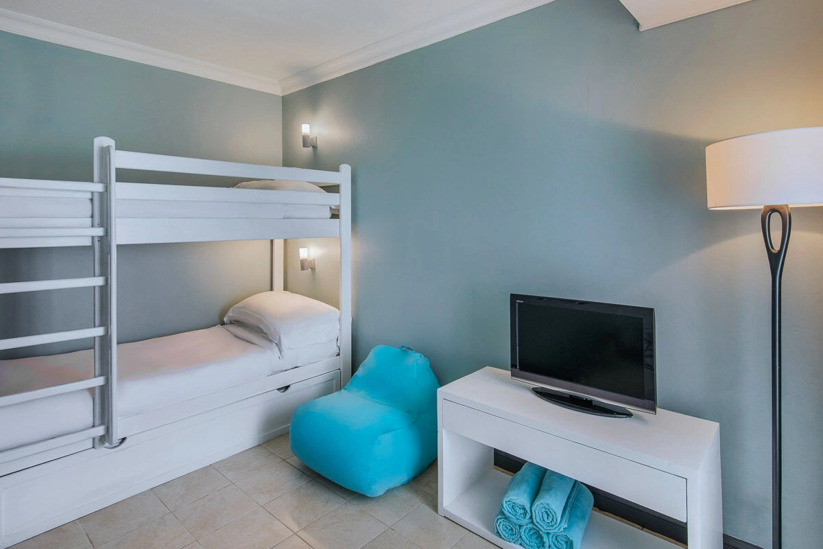Ocean_View_Family_Kids_Room.jpg