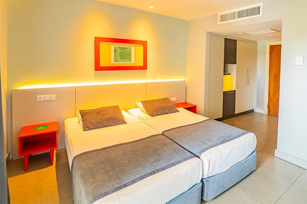 vue_868647_pgbighd.jpg