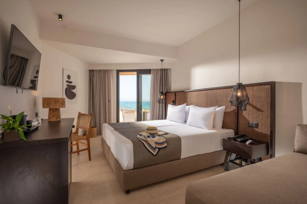 Sea_View_Room.jpg
