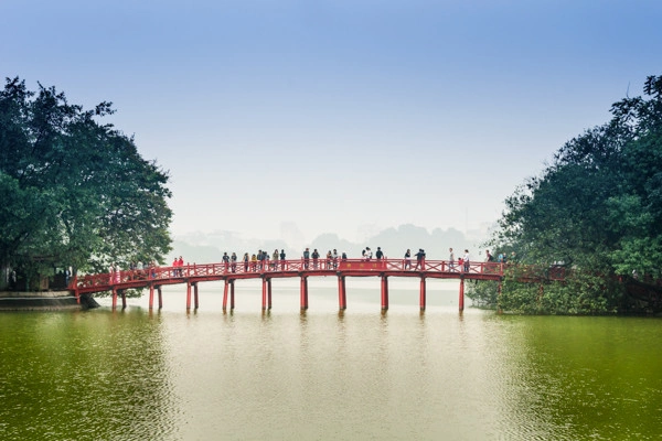 vue_692242_pgbighd.jpg